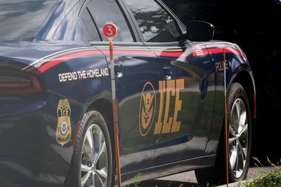 Judge blocks Trump policy to detain migrant children turning 18 in adult facilities