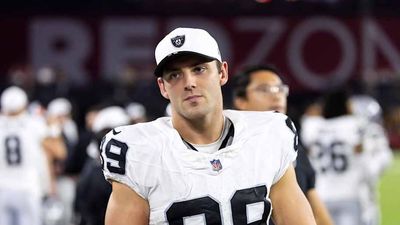 Brock Bowers Injury: NFL Insiders Express Doubt on Star TE's Status for Week 5