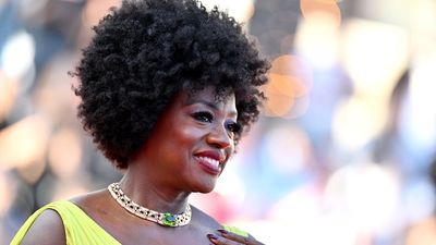 Viola Davis' go-to relaxing bath soak sounds so dreamy - and is surprisingly affordable