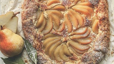 This wonderfully crisp and fragrant tart is a true celebration of the season in dessert form – you'll struggle to beat it for fall hosting