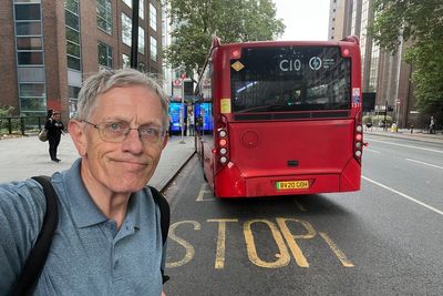 London buses: can you walk faster than they can drive?