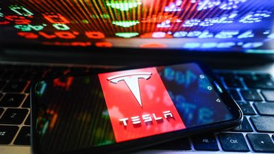 Elon Musk Just Spent $1 Billion on Tesla Stock: Here’s What This Means for Investors