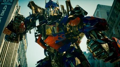 I'd Never Seen Universal's Transformers Ride With The Lights On, But Whoa Boy, Now I'm Sweating Over That Drop