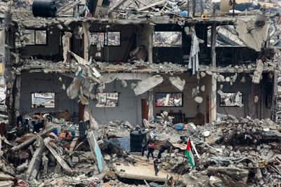 Over half of Australians support sanctions on Israel and its leaders for ongoing attacks on Gaza, poll shows