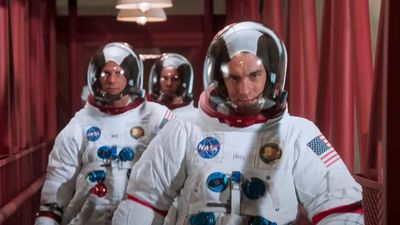 30 Years Ago, My Dad Took Me To See Apollo 13 Instead Of Power Rangers. I Was Pissed Then, But Now I'm Grateful