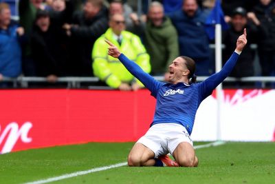 Jack Grealish hits added-time winner as Everton end Crystal Palace unbeaten run