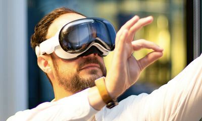 Apple Smart Glasses Dead on Arrival? Insider Claims 2026 Debut Will Lack AR Display