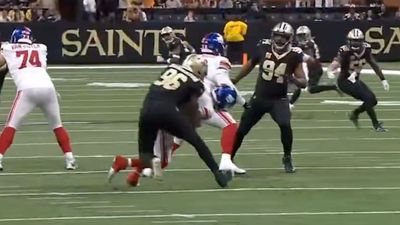 NFL Fans Outraged After Horrible Roughing the Passer Penalty During Giants-Saints