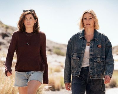 Frauds review – Suranne Jones gives her best ever performance in this absolute triumph of a heist drama