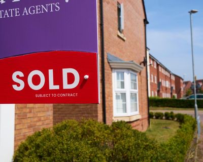 UK ministers aim to speed up homebuying by four weeks