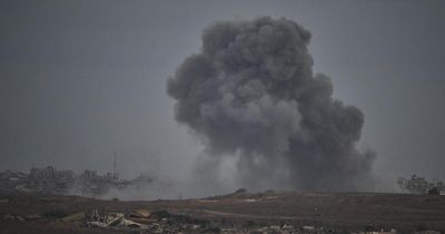 Gaza ceasefire talks to begin in Egypt as Israel kills aid seekers