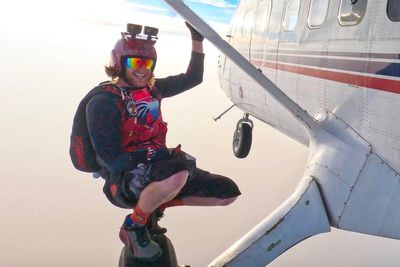 Skydiving instructor dies falling without parachute after becoming separated during tandem jump