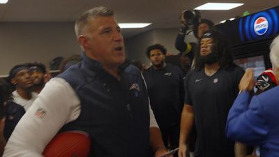 Mike Vrabel Had Such a Powerful Locker Room Speech After Patriots’ Win Over Bills