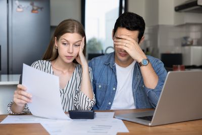 Are You Making These Common Money Mistakes While Still Newlywed?