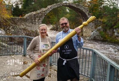 Australian triumphs at world porridge championship with rum invention: an oaty jaffle
