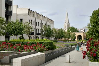 Property sales at Chelsea Barracks development pass £1.5 billion mark