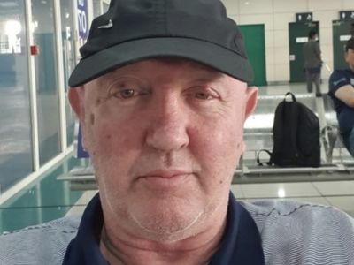 Ex-British Soldier Trapped in Dubai Without Food or Cancer Care After Travel Ban