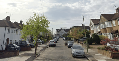 Whetstone blaze: Police probe fatal fire as man dies in north London