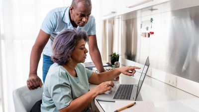 7 Ways To Set Yourself Up for Financial Success in 2026, According to Dasha Kennedy