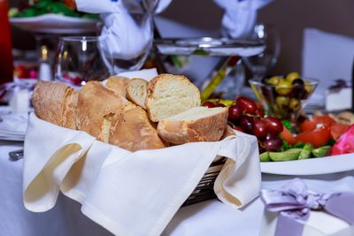 10 Things Your Favorite Restaurant Is Hiding From You