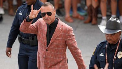 Forde-Yard Dash: Imagining the Wildest College Football Coaching Carousel Chain Reaction