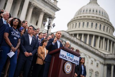 Lawmakers’ health care, government shutdown claims - Roll Call