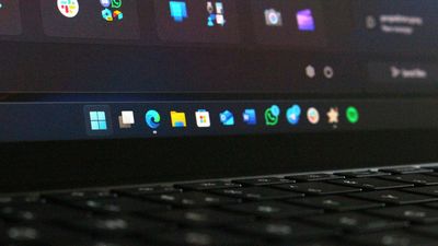 Microsoft begins rolling out highly anticipated Taskbar feature for Windows 11 power users