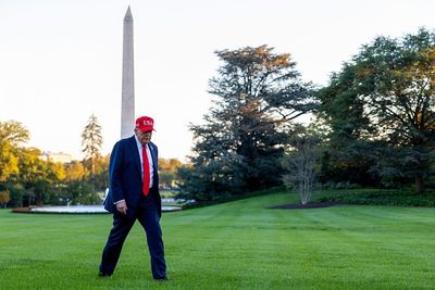 Trump dials back public schedule as government shutdown rolls on - Roll Call