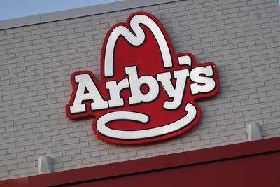 Fast food chain launches ‘first-of-its-kind’ steak nuggets — for a limited time