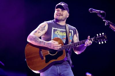 MAGA turns on country star Zach Bryan over teaser for new song mentioning ICE
