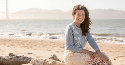 Woman Gets Nearly 2000 Responses After Launching Billboard Campaign To Find Love