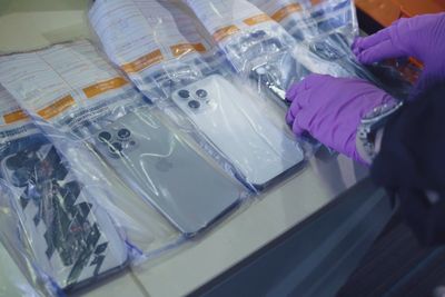 Police intercept international phone-smuggling ring after 40,000 devices stolen in UK