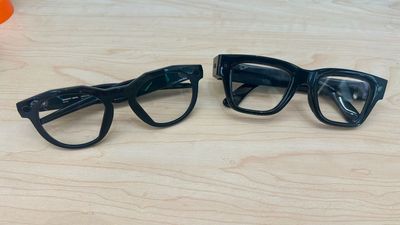 Meta Ray-Ban Display Glasses vs. Ray-Ban Meta (Gen 2):