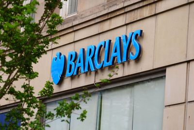 Barclays offers up to £900 for new account switches this autumn