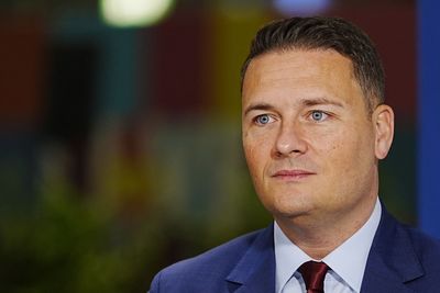 Medical regulators ‘failing to protect Jewish patients and NHS staff’ – Streeting
