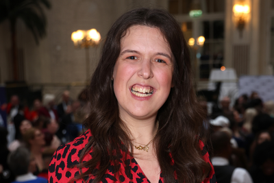 Rosie Jones: Police investigating after wine thrown at comedian in ‘ableist and homophobic’ attack on train