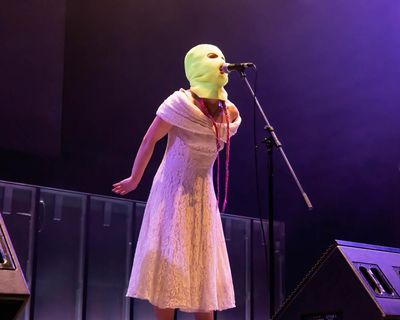 Motherland by Julia Ioffe review – the matriarchs who built mother Russia