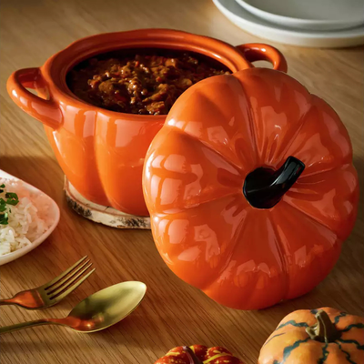 Argos’ £12 pumpkin casserole dish is a dead ringer for Le Creuset’s – it has the 5 star rating to back it up, too