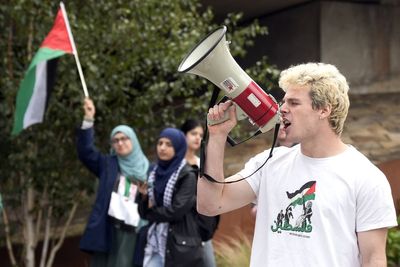 Pro-Palestine protesters defy calls to halt October 7 demonstrations