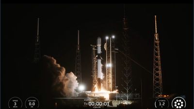 SpaceX launches 28 Starlink satellites from Florida, lands rocket at sea (video)