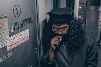 10 Strange Habits That Reveal More About Men Than Personality Tests