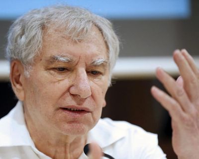 Ken Jacobs, luminary of New York underground film culture, dies aged 92