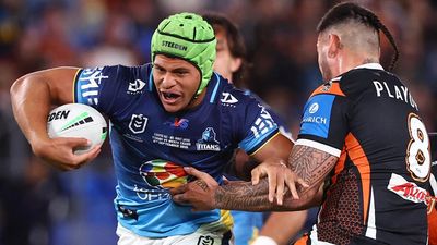 Green headgear monster Bai ready to debut for PNG