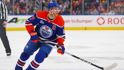 Auston Matthews Weighs in on Connor McDavid's Discounted Contract Extension With Oilers
