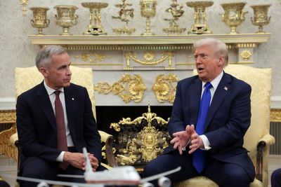 Trump calls Democrats ‘insurrectionists’ during meeting with Canadian Prime Minister Carney