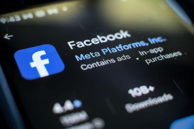 The Chart’s Flashing a New Warning: META Stock Could Tumble to $500 From Here