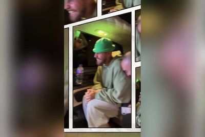 Justin Bieber spotted at Scottish fast food joint during golfing trip