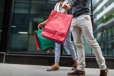 9 Shopping Habits That Make You an Easy Target for Marketers