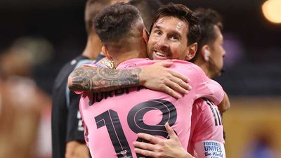 ‘Strange’—Lionel Messi Reacts to Jordi Alba’s Surprise Retirement