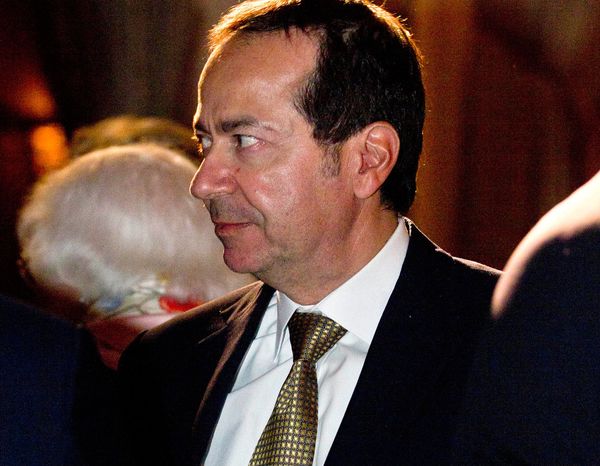 Paulson Advantage Said to Pare Loss With Fannie-Freddie Rally